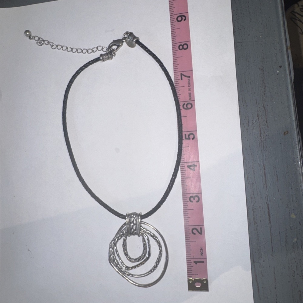 Vintage Chicos Multi Ring Patterned Bale Necklace Leather Cord Black 15-18"